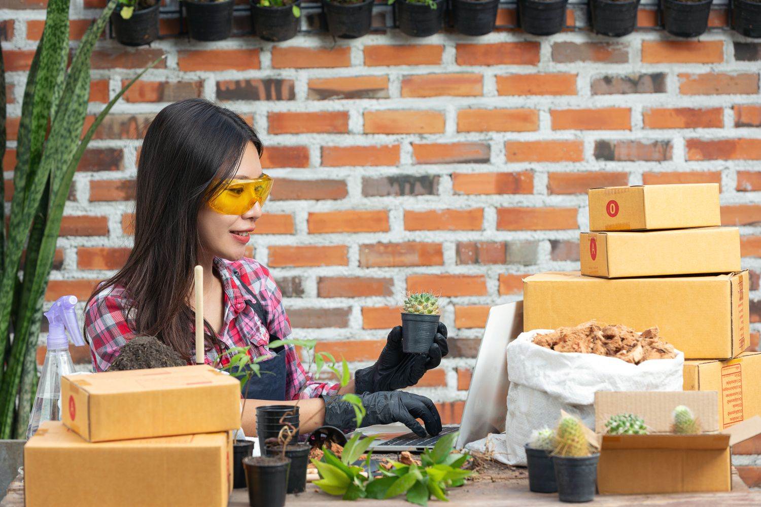 China Sourcing Services: How Businesses Can Source Better Products & Reduce Risk